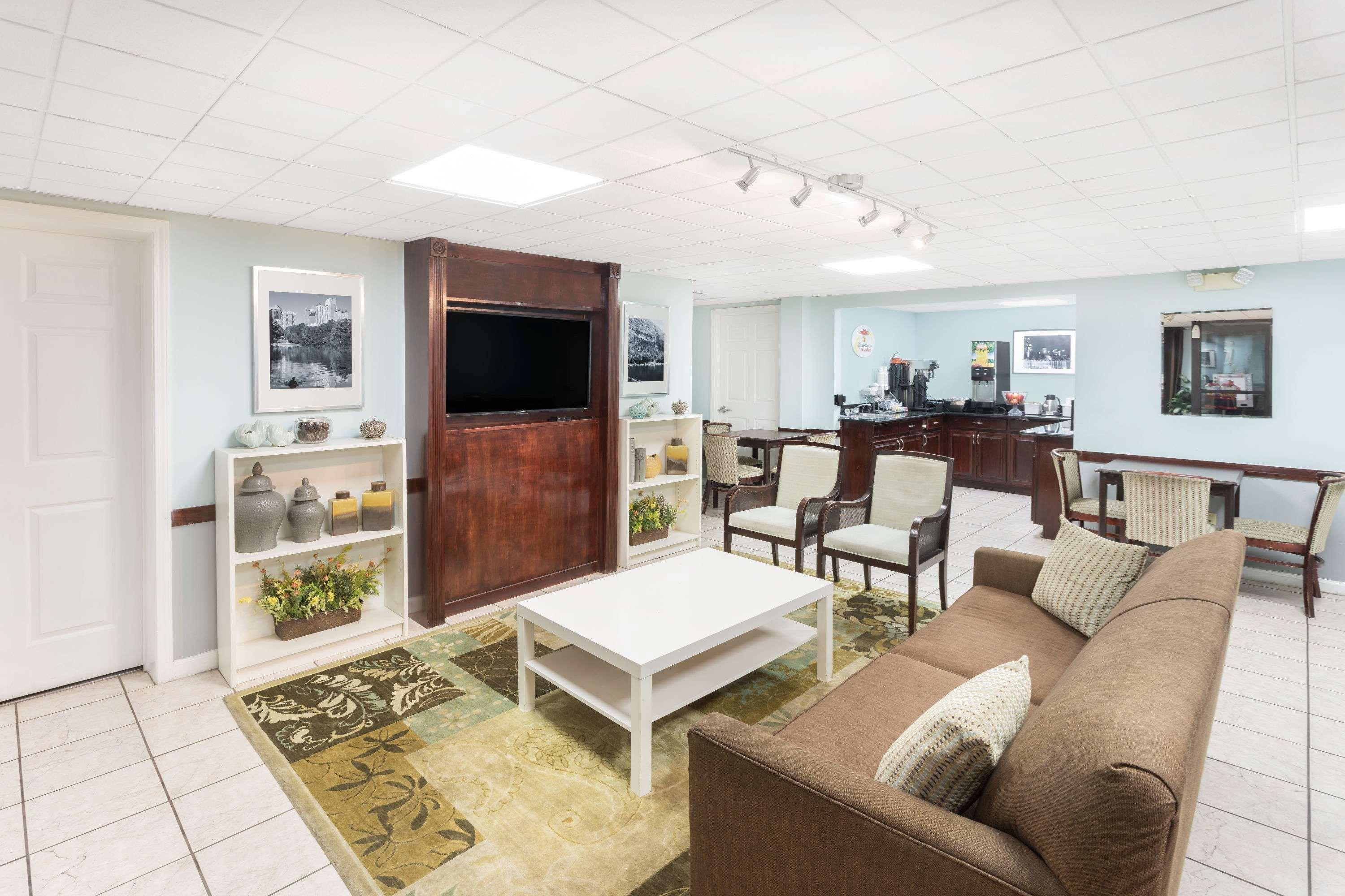 Motel Super 8 By Wyndham Decatur/Lithonia/Atl Area Esterno foto
