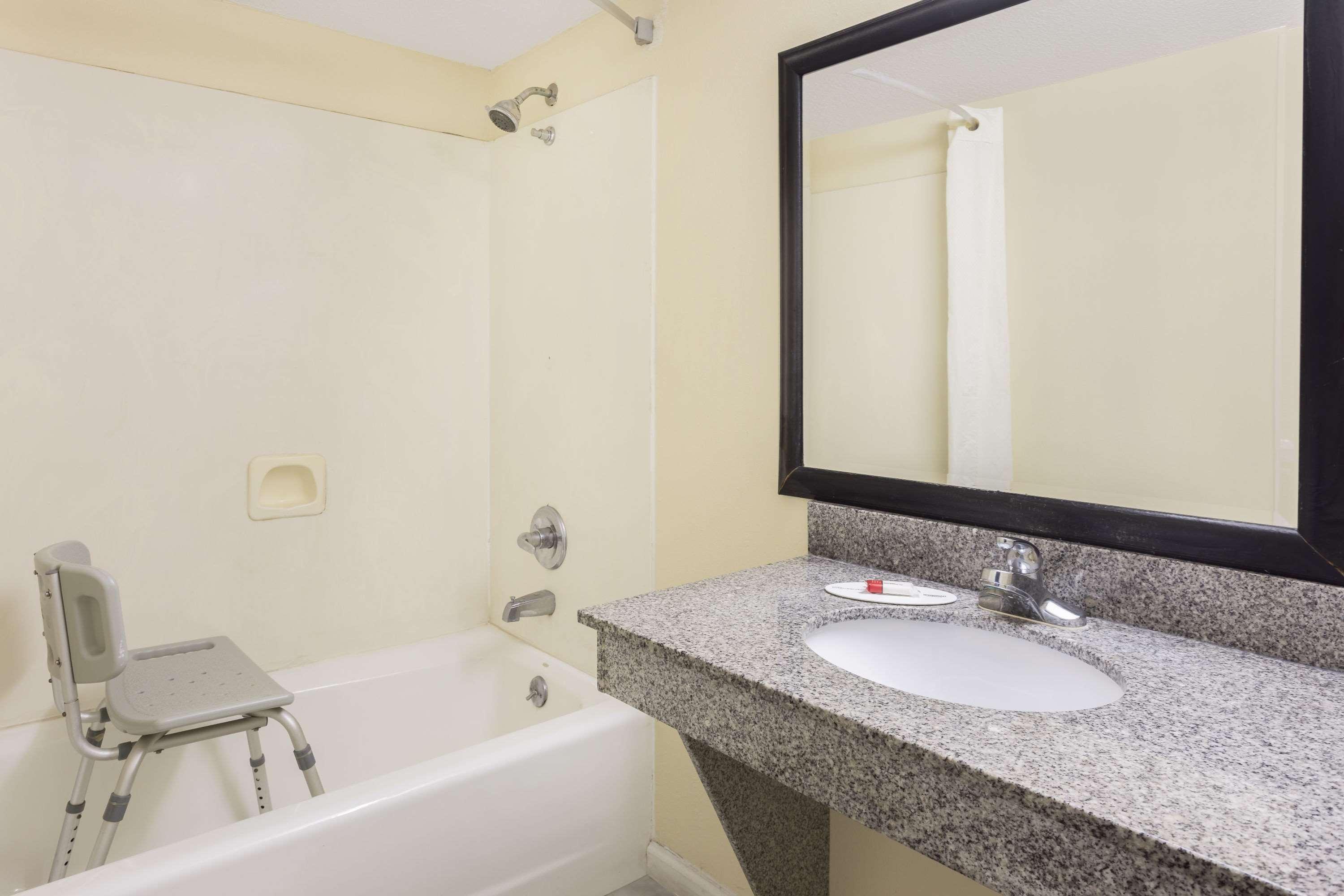 Motel Super 8 By Wyndham Decatur/Lithonia/Atl Area Esterno foto